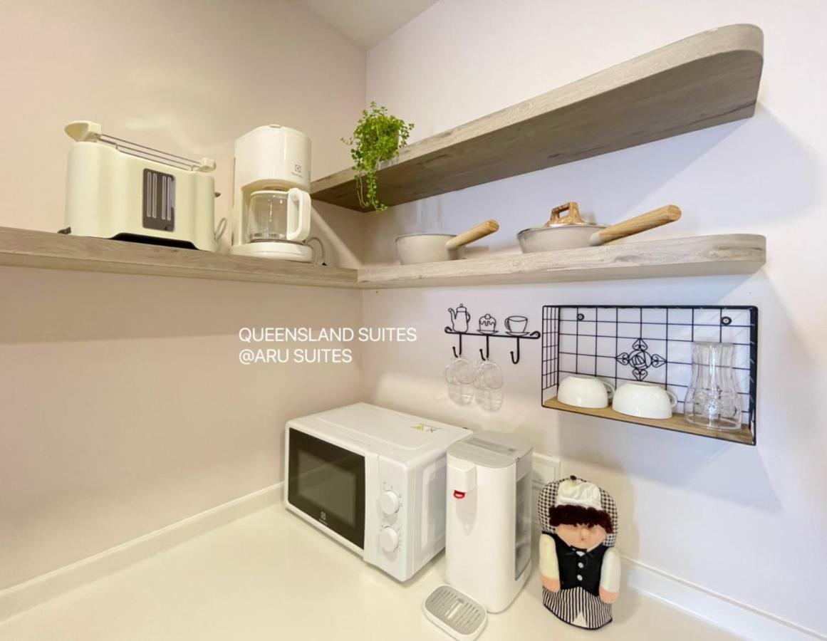 Apartment Queensland At Aru Suites,