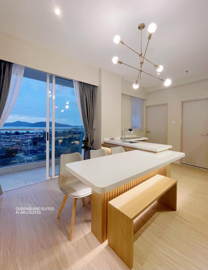 Apartment Queensland At Aru Suites, *