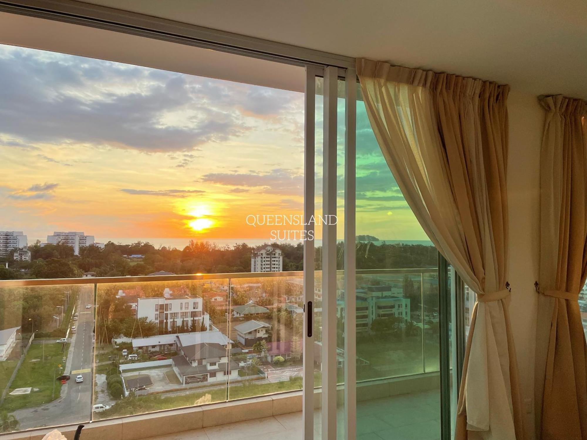 Apartment Queensland At Aru Suites, *