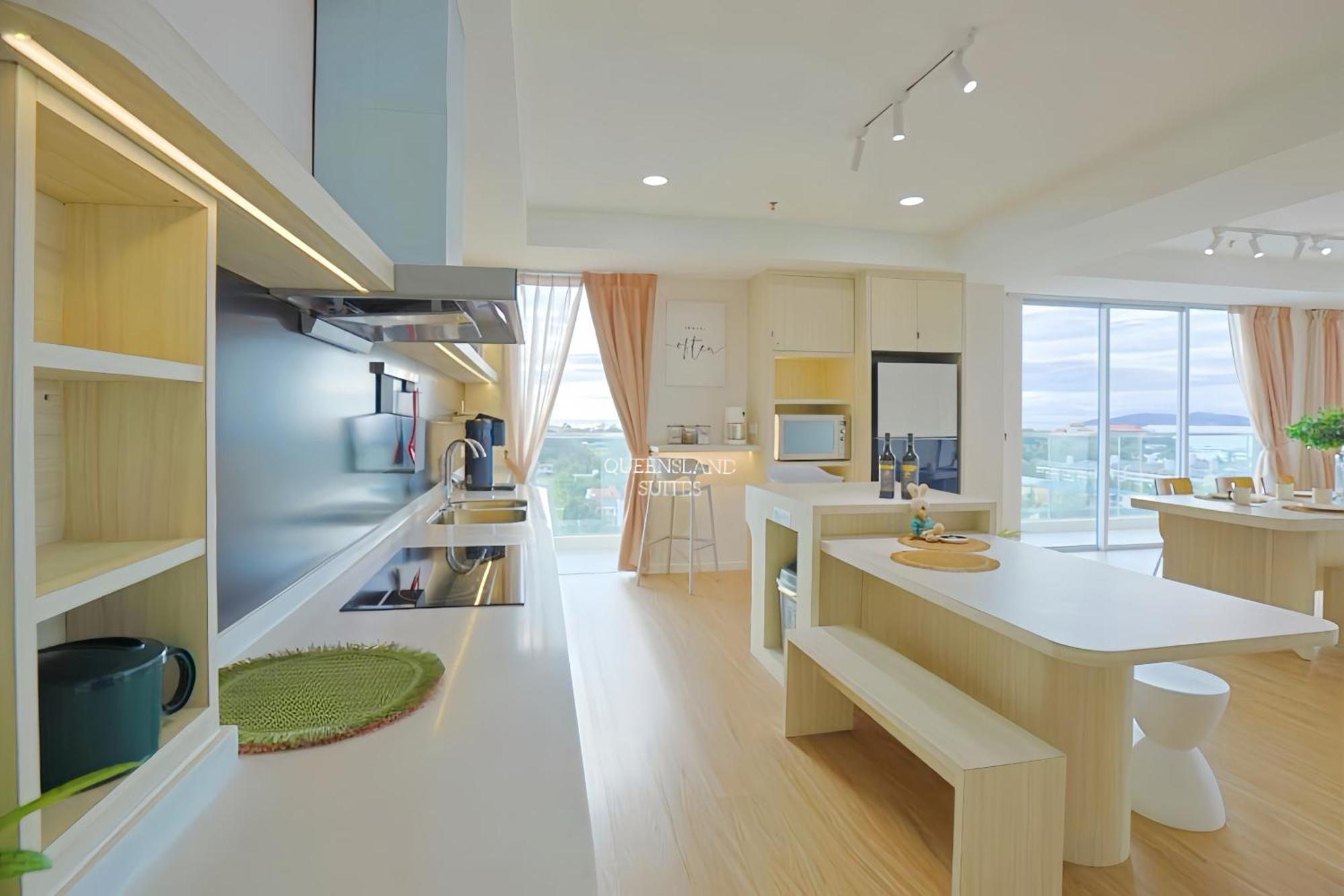 Queensland At Aru Suites, *